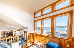 TV - K1421 Acqua. Ocean Views; Semi-Oceanfront; Elevator; Private Pool; Rec Room! (Kill Devil Hills)