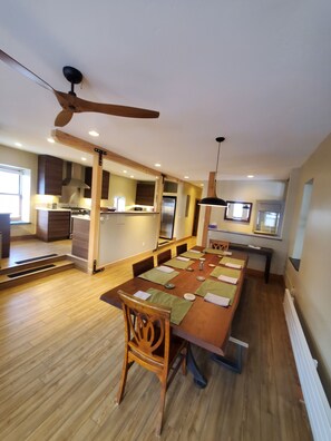 Dining - Modern Downtown Loft in Heart of Silverton (Silverton)