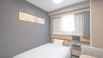 1 bedroom, desk, free WiFi, bed sheets