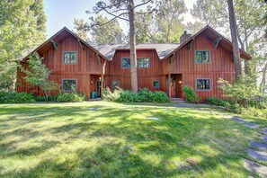 Exterior - Mellow Cove Retreat!! Private Dock and Outdoor Kitchen!! (Rollins)