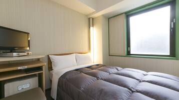 1 bedroom, desk, free WiFi, bed sheets