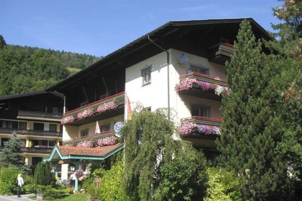 Exterior - Hotel Jaegerwirt (Saalbach-Hinterglemm)