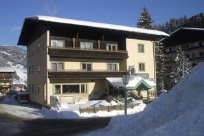 Exterior - Hotel Jaegerwirt (Saalbach-Hinterglemm)