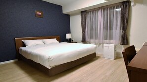 1 bedroom, desk, iron/ironing board, free WiFi