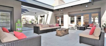 AFFLUENCE ABOUNDS ~ FOOTHILLS CONDO ~ SLEEPS 6