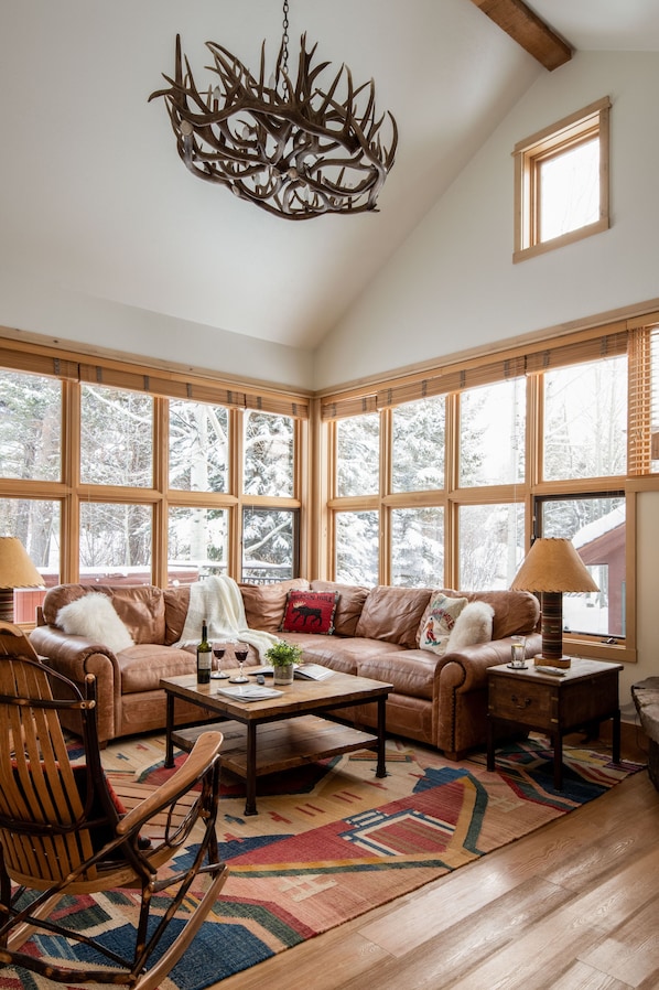 TV connectée, cheminée