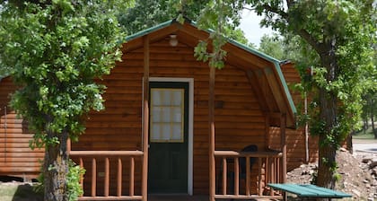 Sturgis SD Cabin with Queen Bed. In the Heart of the Blackhills, close to Deadwood and Mt. Rushmore