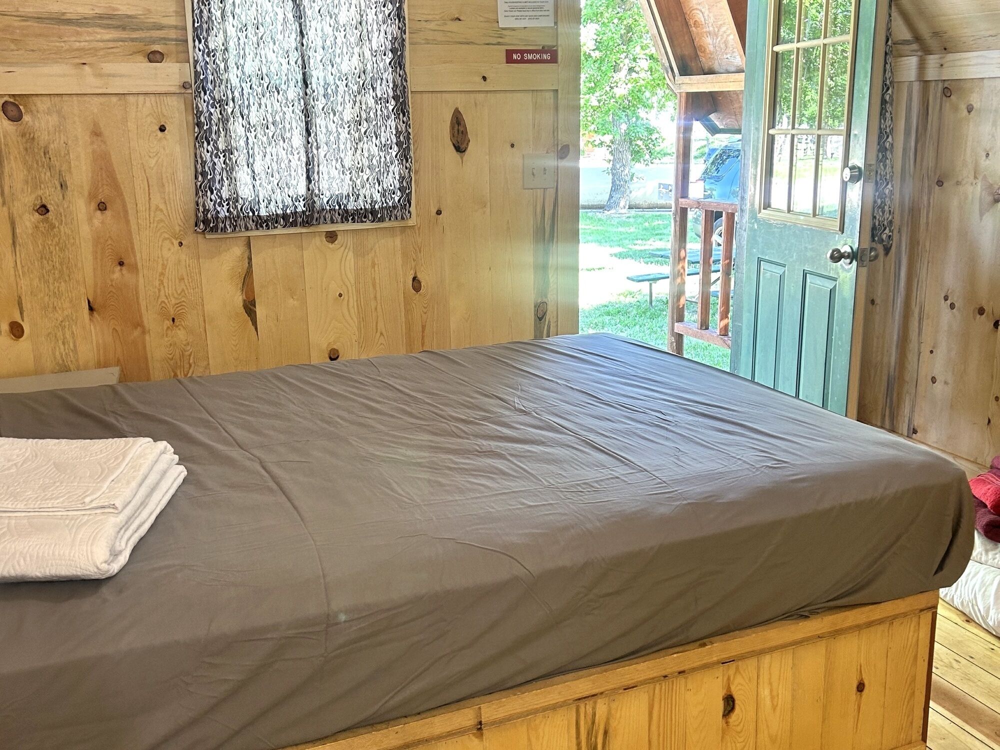 1 多间卧室、WiFi、床单