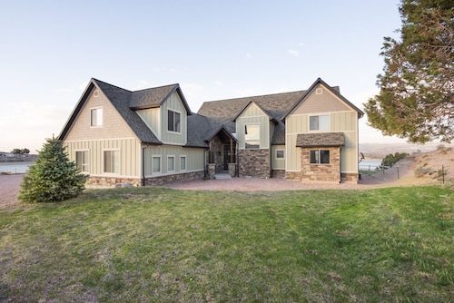 Closest House to Yuba Lake!