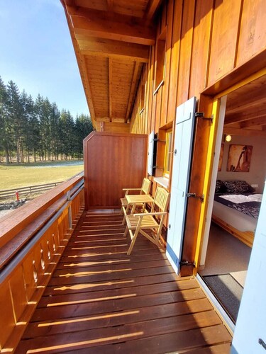 Schönes gemütliches und komfortables Ferienhaus am Lechsee direkt am Waldrand