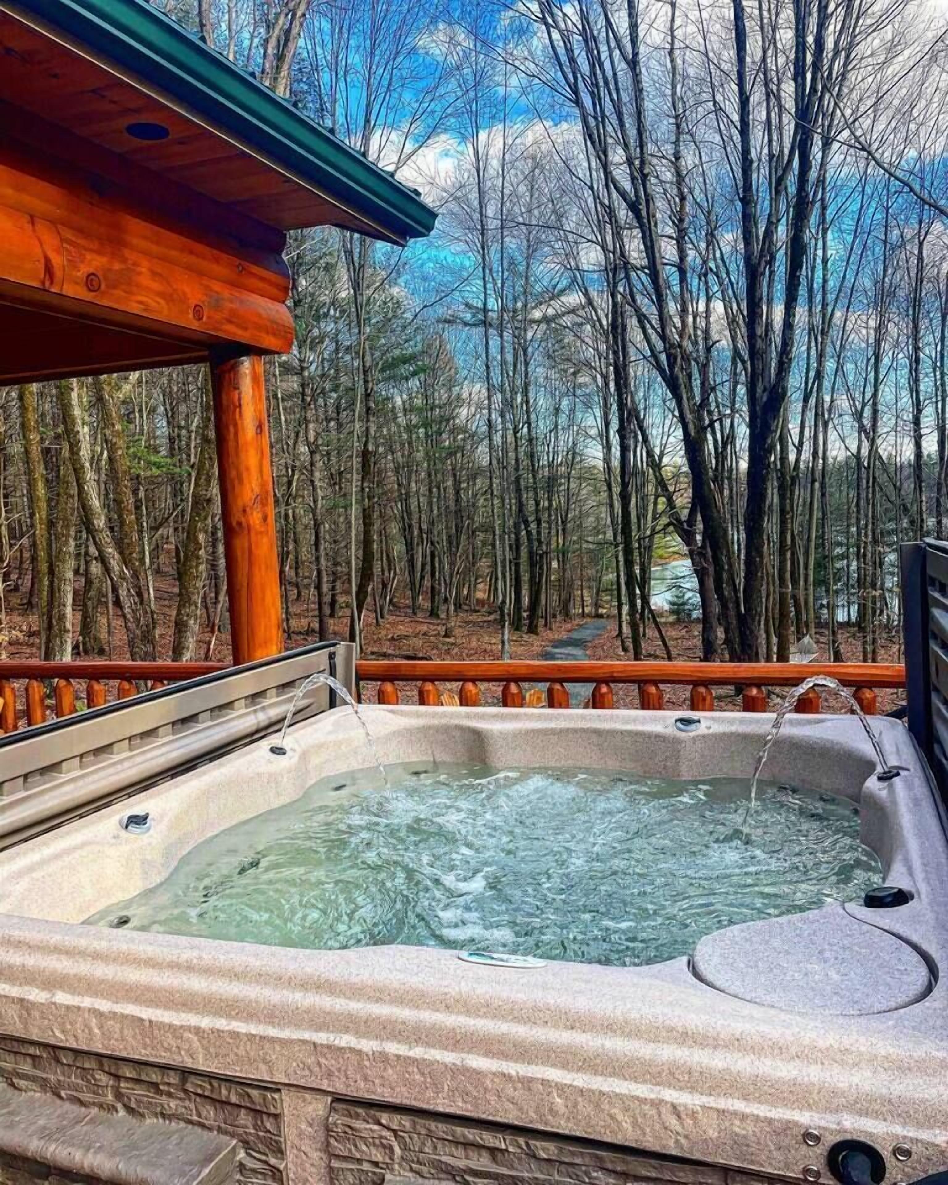 Bain à remous extérieur