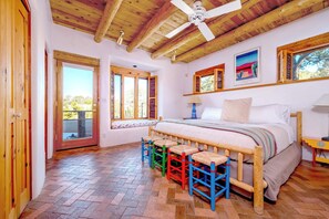 2 bedrooms, iron/ironing board, travel crib, WiFi - Foothills Retreat- Patios| Rooftop Deck|Quiet|2BR (Santa Fe)