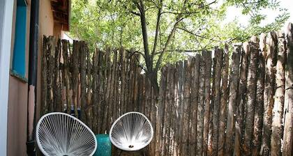Closson Getaway- Courtyard | Railyard and Plaza