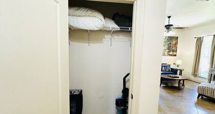 Villa 3, spacious townhouse in Tickfaw, LA