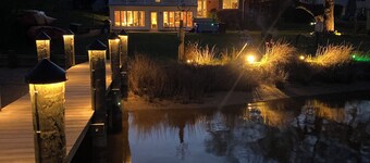 Your newly renovated private beach retreat in historic St. Mary's