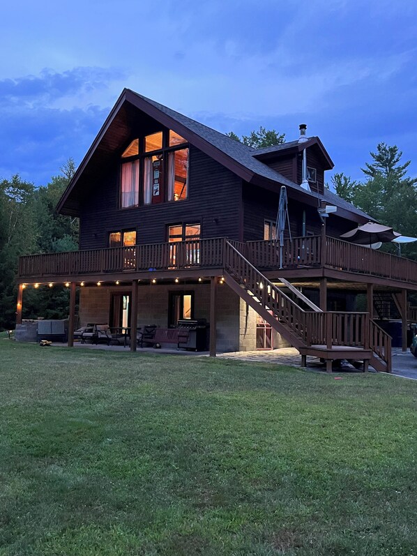 Exterior - Warm Secluded Adirondack Chalet with Game Room and Bar/Lounge (Warrensburg)