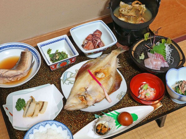 Unclassified image, 1 of 1, button - Sakataya Ryokan (Yuza)