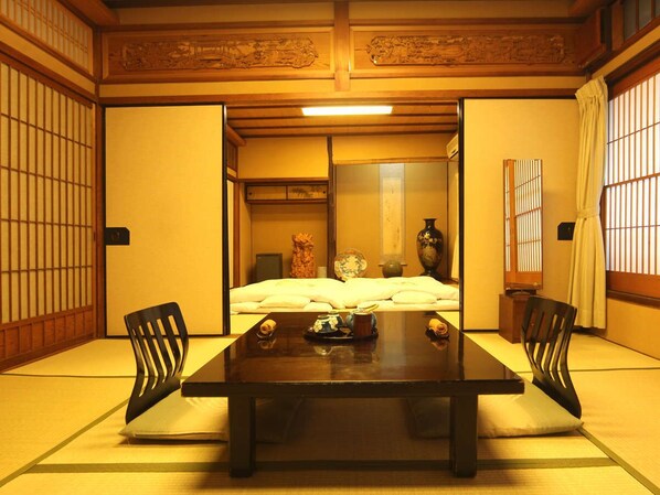 Room - Bizenya (Gujo)