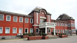 Exterior - Oyabe City Cycling Terminal (Oyabe)