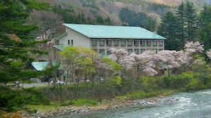 Exterior - Minakami Onsen Kkr Hotel Minakami Suimeiso (Minakami)