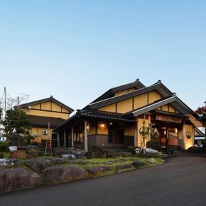 Exterior - Kaminomiya Onsen Kawaratei (Myoko)