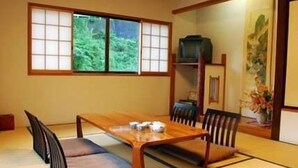 Unclassified image, 2 of 12, button - Rindou (Shizuoka)
