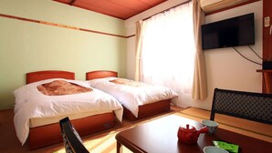 Room - Tsushima no Kyodo wo Tanoshimu Ryokan Banshokaku (Tsushima)