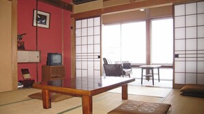 Living area - Rokko Ryokan (Suzu)