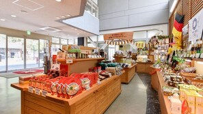 Gift shop - Momijigawa Onsen (Naka)