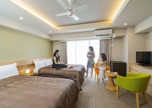 Room - Yenn's Marina Inn Mercy (Ginowan)