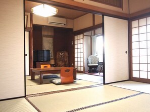 Room - Anzai Ryokan (Himeshima-mura)