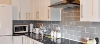 Riverside Cottage - UK32405