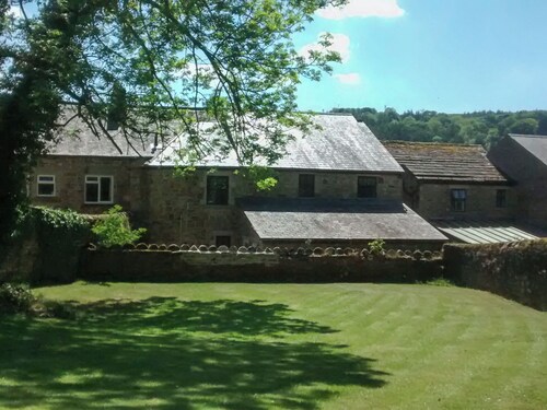 Riverside Cottage - UK32405