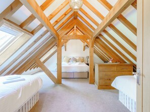 2 bedrooms, free WiFi, bed sheets