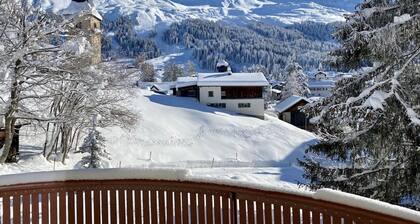 Bel appartement pour 6 personnes avec WIFI, TV et balcon