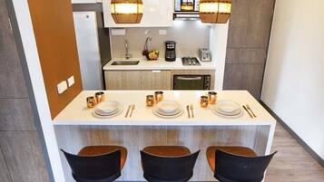 Fridge, microwave, oven, stovetop