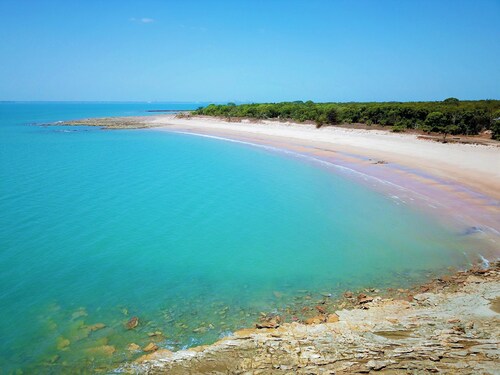 Golden Sands Retreat Beach House