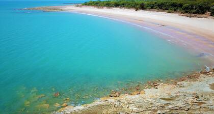 Golden Sands Retreat Beach House
