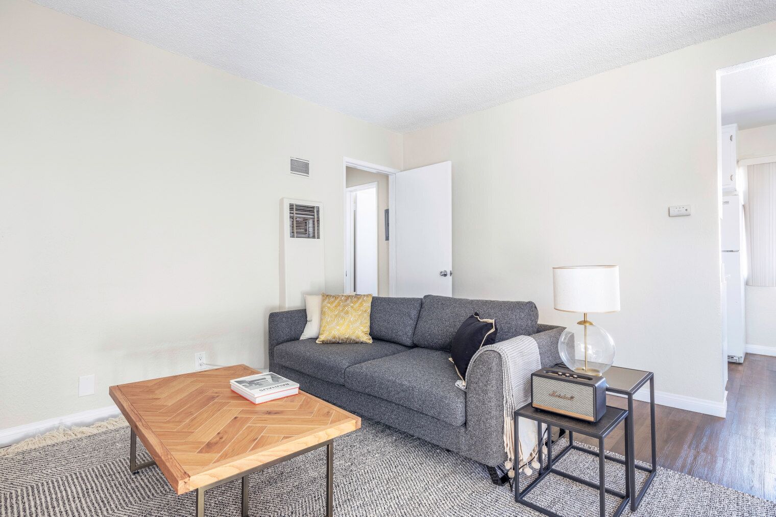 Generous Brentwood 2BR, walk to Shops & Bars, by Blueground