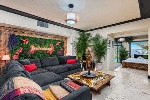 Interior - Villa Bamboo WATEFRONT (Miami)