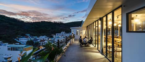 Área de parrillas y picnic