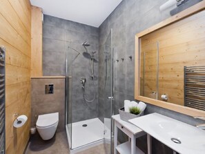 Hair dryer, towels