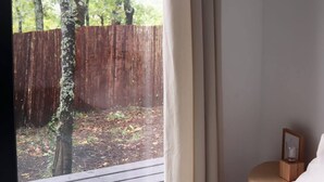 1 bedroom, iron/ironing board, Internet, bed sheets - Casinha Do Rio - Relax in the middle of Nature (Viana do Castelo)