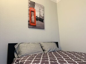 1 camera, ferro/asse da stiro, Wi-Fi, lenzuola