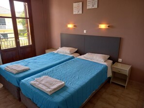 Room - Kostas Apartments (Corfu)