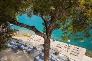 Property grounds - Milna Hotel (Milna)