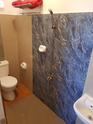 Shower, towels, soap