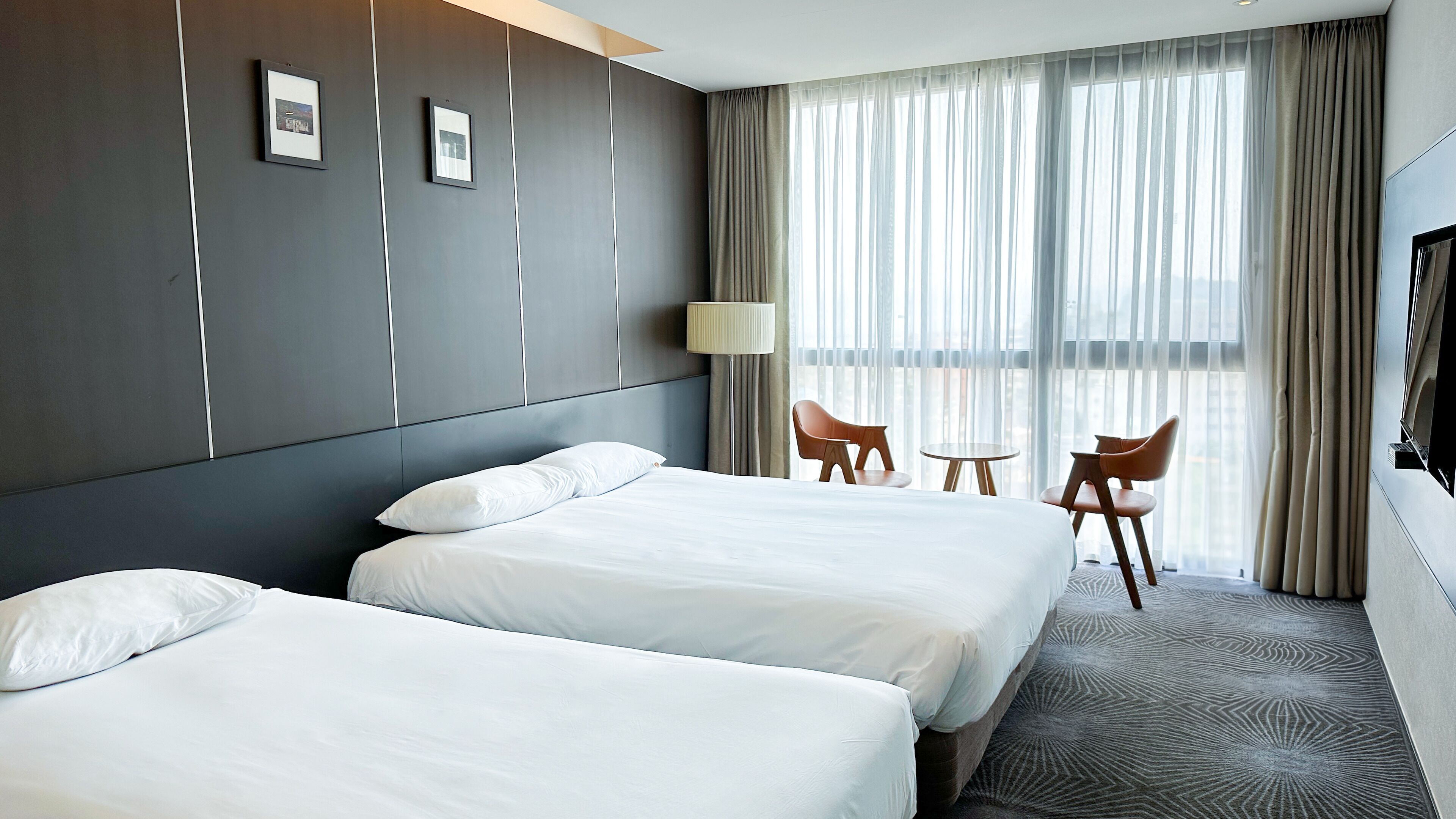 family room, multiple beds, non smoking | 1 bedroom, in-room safe, desk, laptop workspace