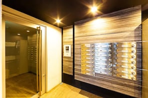 Interior entrance - Eve (Sapporo)