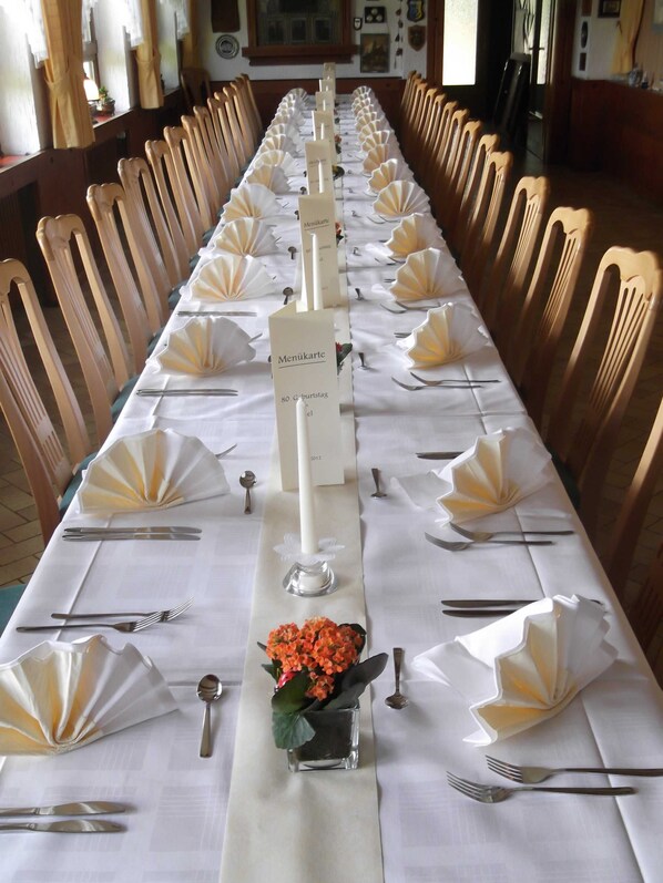 Banquet hall